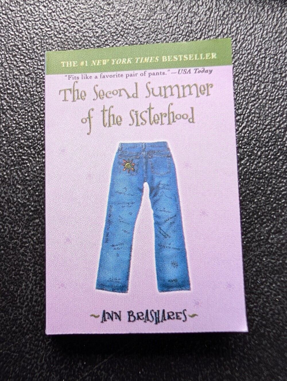 ZURU Mini Brands "Books" Series 2 - Picture 2 of 8